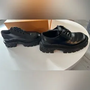 Louis Vuitton | Shoes | Aaz4u Mens Louis Vuitton To Be Shoes  display picture 3
